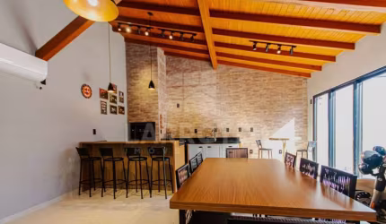CASA COM EDÍCULA NO BAIRRO HUMAITÁ