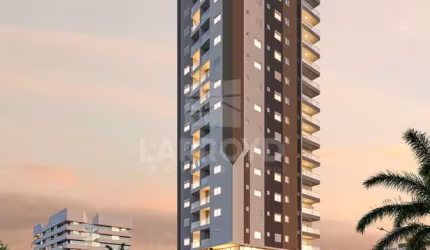 Torre di Bérgamo - TORRE DI BÉRGAMO PRÓXIMO AO FAROL SHOPPING