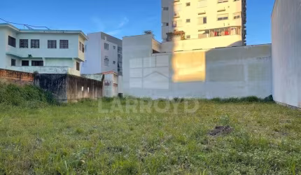 TERRENO NO CENTRO