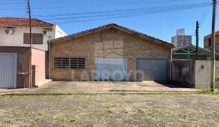TERRENO COM GALPÃO NO CENTRO
