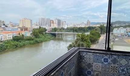Primeira Avenida - PRIMEIRA AVENIDA