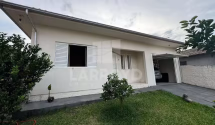 CASA DE ALVENARIA NO BAIRRO FÁBIO SILVA