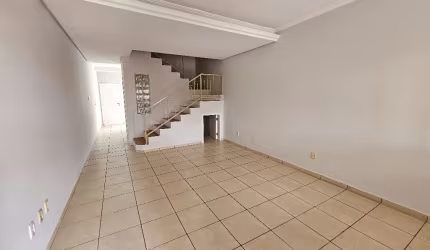 Duplex 2 Dormitórios em Região de Moradores
