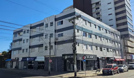 Apartamento de 1 Dormitório entre Centro e Mar