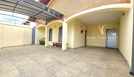 Casa para Venda em Mogi Mirim, Vila São José, 3 dormitórios, 1 suíte, 3 banheiros, 3 vagas