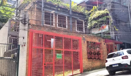 Aluga-se Prédio Comercial de 400m² no Jardins mobiliado