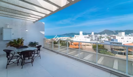 Cobertura duplex mobiliada no Residencial Villa Millenium em Bombinhas.