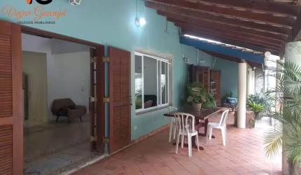 Casa Térrea para Locação em Guarujá, Jardim Virgínia, 2 dormitórios, 1 suíte, 2 banheiros, 5 vagas