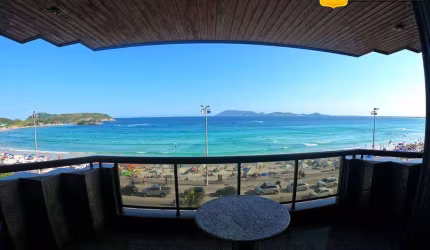 Excelente apartamento frontal a Praia do Forte!