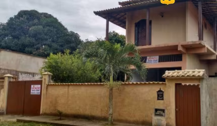 Ampla casa dúplex com piscina  em Balneário das Conchas!!!