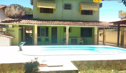 Amplíssima casa dúplex avarandada com piscina!