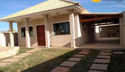 Linda Casa Mobiliada em Condomínio - Araruama