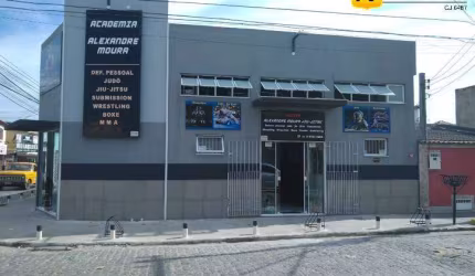 Prédio comercial no Jd Caiçara