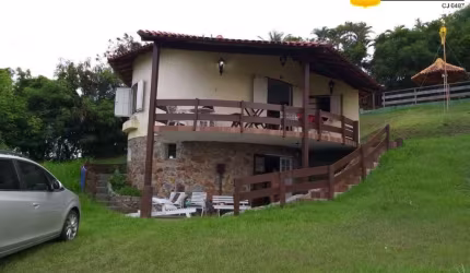 Casa independente Em Condomínio