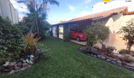 Casa linear de 2 quartos à venda no bairro Palmeiras em Cabo Frio/RJ