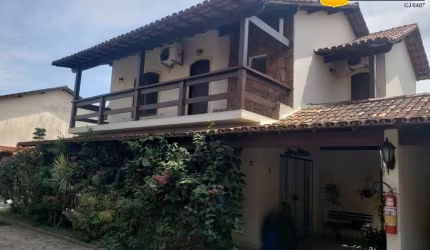 Casa em cond. no Jd Flamboyant