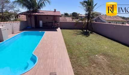 Casa independente com piscina no Caminho de Búzios