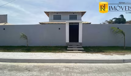 Linda e ampla casa com 4 quartos em Búzios