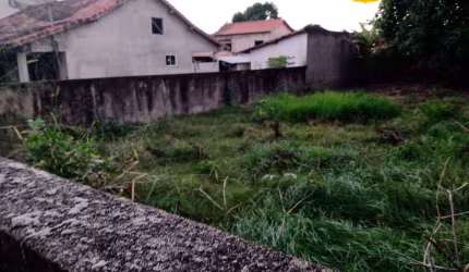 Terreno com 450m² a venda em Três Vendas - Araruama/RJ