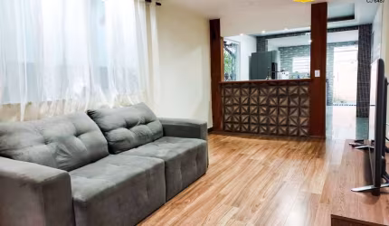 Casa com piscina perto da Lagoa de Praia Linda