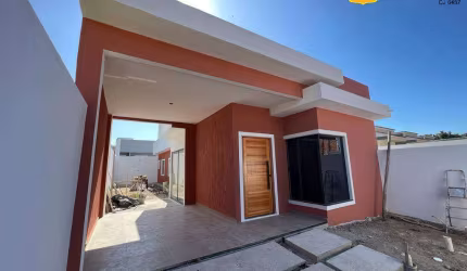 Casa Independente com Fino Acabamento em Porcelanato em São Pedro da Aldeia