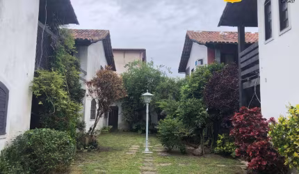 Casa a venda em condomínio no melhor bairro de Arraial do Cabo