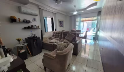 Casa Independente com Excelente Localização à venda em Cabo Frio/RJ