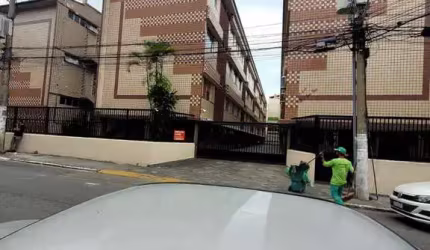 Oportunidade de apartamento de 02 quartos à venda perto da Praia do Forte