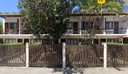 Casa duplex à venda no Algodoal, Cabo Frio/RJ