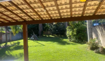 Casa em condomínio de alto padrão com 4 suítes em Cabo Frio/RJ
