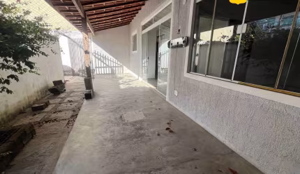 Casa Linear no Braga para aluguel