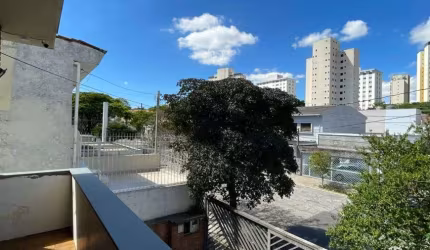 Excelente sobrado muito abaixo do balor de mercado em otimo local do Campo Belo