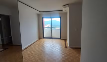 Excelente apto  de 3 dormitórios no bairro Vila Lavínia