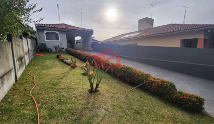 Casa a venda no centro de Marialva, 120m² de área construída.