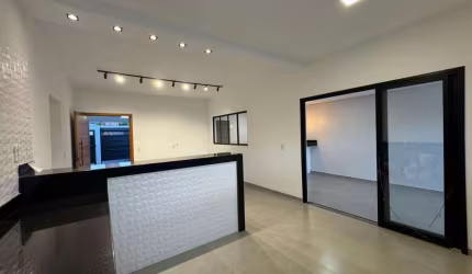 Casa para Venda em Araxá, Jardim Europa, 3 dormitórios, 2 suítes, 3 banheiros, 2 vagas