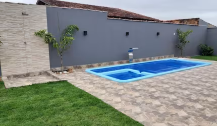 Casa para Venda em Araxá, SANTA RITA, 4 dormitórios, 1 suíte, 3 banheiros, 2 vagas