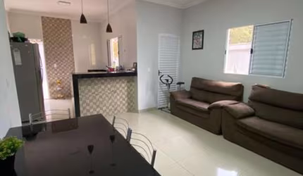 Casa para Venda em Araxá, DONA ADÉLIA II, 2 dormitórios, 1 banheiro, 4 vagas