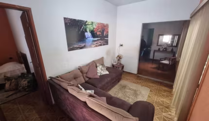 Casa para Venda em Araxá, CENTRO, 4 dormitórios, 2 suítes, 3 banheiros, 4 vagas