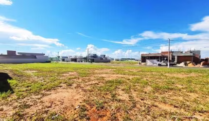 Terreno em Condomínio à venda, Condomínio Residencial Vivamus - SALTINHO/SP
