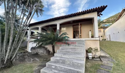 Seu Novo Lar Pronto para Morar – Casa Completa, Mobiliada, Espaço de Sobra, localizada no condomínio Clube 34 - Nova Iguaçu/ RJ