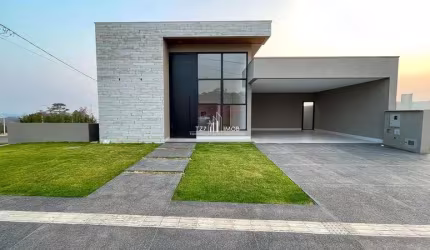 Magnífica casa térrea de esquina com 4 suítes  Jardins Capri