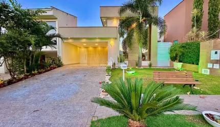 Casa térrea semi Mobiliada, com 4 quartos sendo  3 suítes plenas
