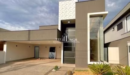 Casa Térrea semi-mobiliada, localizada no Condomínio ParqVille Pinheiros.