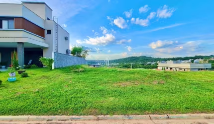 Lote Jardins Porto com 300,00 m², quitado e registrado!