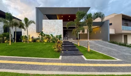 Casa térrea completa em armários, com 3 suítes plenas com closet