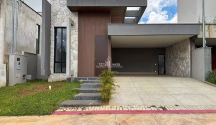 Casa térrea com 3 suítes, sendo uma master.