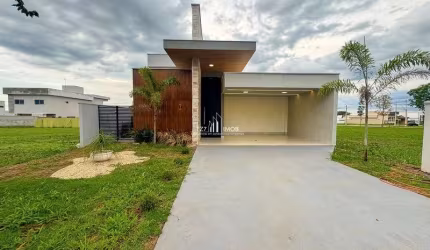 Casa térrea com 3 suítes plenas sendo uma master + Home Office.