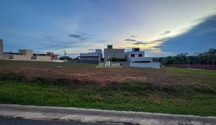 Lote Jardins Capri, sem vizinho de frente com 276,22m² -Quitado