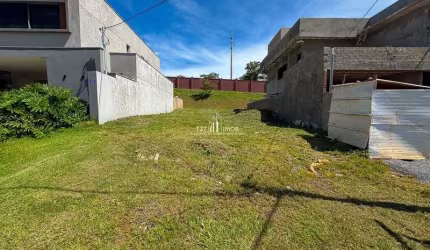 Lote Jardins Capri, sem vizinho de fundo, com 256,70 m²