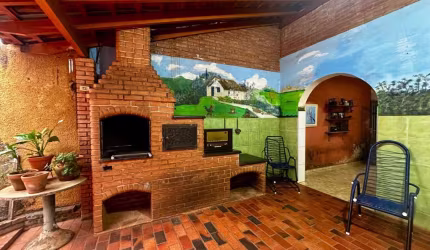 Agradável casa tipo para venda com 3 quartos, 190m²